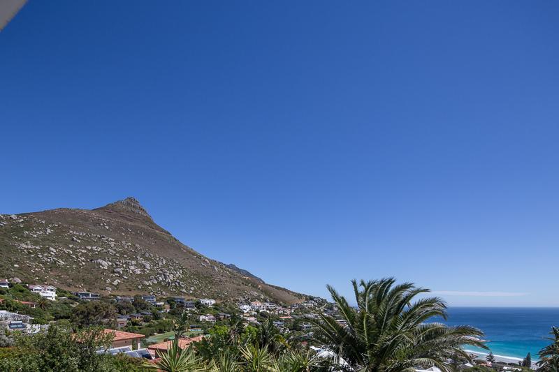 To Let 4 Bedroom Property for Rent in Llandudno Western Cape